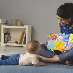 Taf Toys Activity Center Voor Aan De Box, Campingbed Of Los Te Gebruiken, Met Muziek En Licht – 0 Tot 24 Maanden -babygyms Winkel 550x356 1