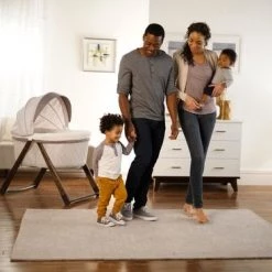 Bright Starts FoldAway Rocking Wood Bassinet - Carrington 16 Bright Starts FoldAway Rocking Wood Bassinet - Carrington -babygyms Winkel 550x367 17