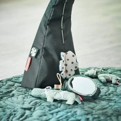 Done By Deer Tiny Tropics Baby Gym -babygyms Winkel 550x550 238