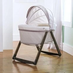 Bright Starts FoldAway Rocking Wood Bassinet - Carrington 25 Bright Starts FoldAway Rocking Wood Bassinet - Carrington -babygyms Winkel 550x550 604