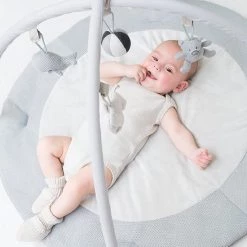 Baby's Only Rond Baby Speelkleed Met Boog - Baby Gym - Playmat - Speelmat - Zilvergrijs/Grijs/Wit - 87 Cm - Gebreide Figuurtjes 16 Baby's Only Rond Baby Speelkleed Met Boog - Baby Gym - Playmat - Speelmat - Zilvergrijs/Grijs/Wit - 87 Cm - Gebreide Figuurtjes -babygyms Winkel 550x816