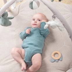 Baby's Only Baby Speelkleed Met Boog - Baby Gym - Playmat - Speelmat Sense - Zeegroen/Kiezelgrijs/Wit - Zachte Rib Corduroy Stof - 94x83 Cm 13 Baby's Only Baby Speelkleed Met Boog - Baby Gym - Playmat - Speelmat Sense - Zeegroen/Kiezelgrijs/Wit - Zachte Rib Corduroy Stof - 94x83 Cm -babygyms Winkel 550x824 10