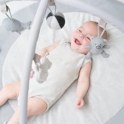 Baby's Only Rond Baby Speelkleed Met Boog - Baby Gym - Playmat - Speelmat - Zilvergrijs/Grijs/Wit - 87 Cm - Gebreide Figuurtjes 15 Baby's Only Rond Baby Speelkleed Met Boog - Baby Gym - Playmat - Speelmat - Zilvergrijs/Grijs/Wit - 87 Cm - Gebreide Figuurtjes -babygyms Winkel 550x824 12