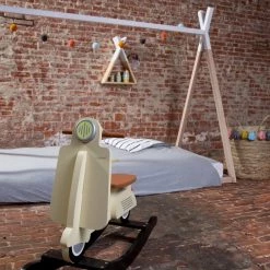 Childhome CHILDWOOD - SCHOMMEL SCOOTER CREAM 12 Childhome CHILDWOOD - SCHOMMEL SCOOTER CREAM -babygyms Winkel 550x825 37